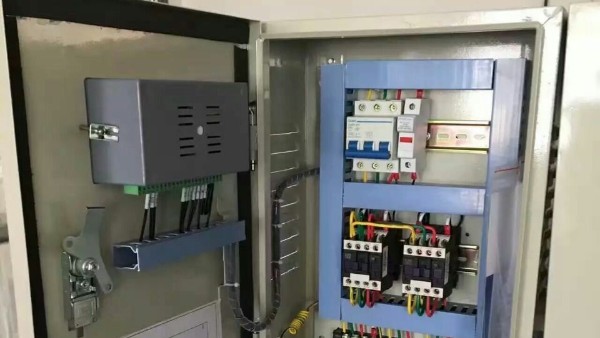 高壓室的風(fēng)機(jī)控制箱應(yīng)設(shè)置在哪【千亞電氣】